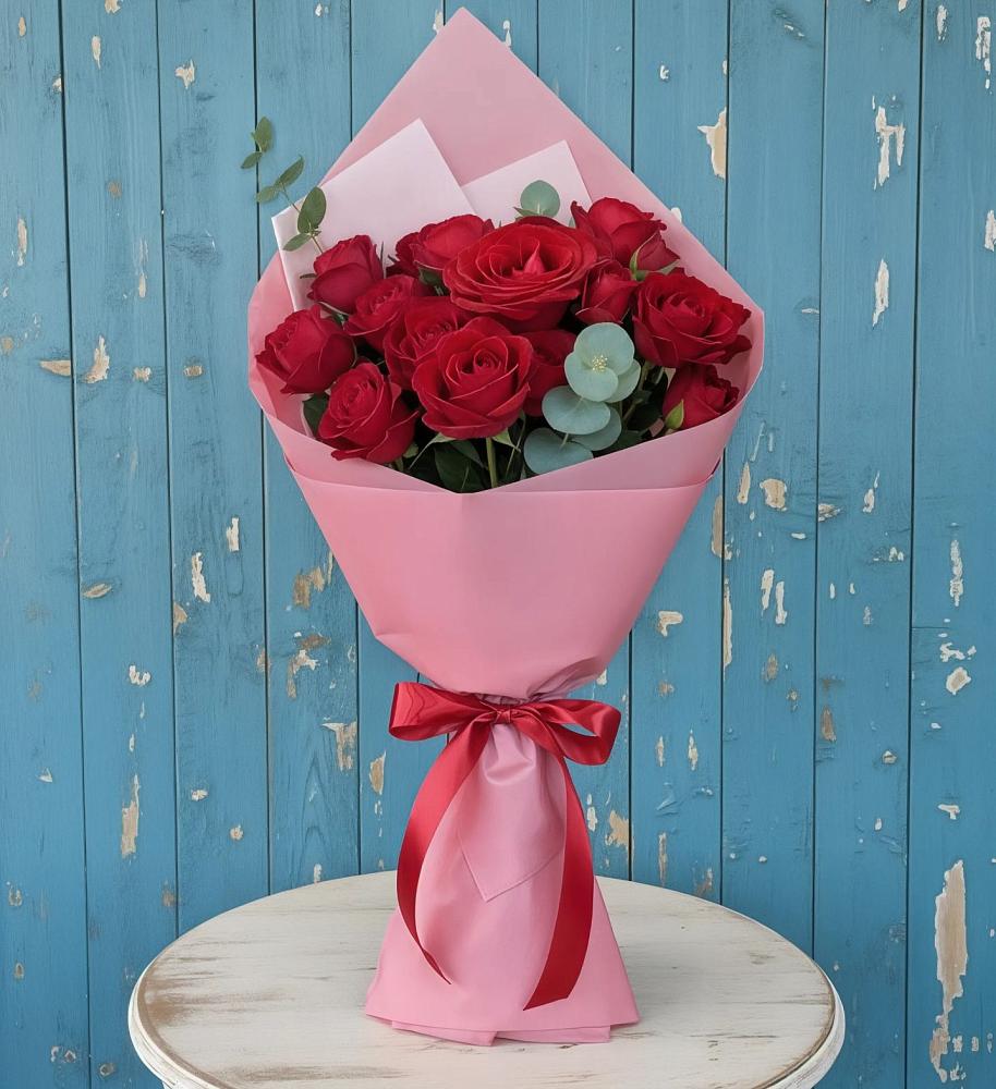 Букет цветов из: Розы в Белую Колпь