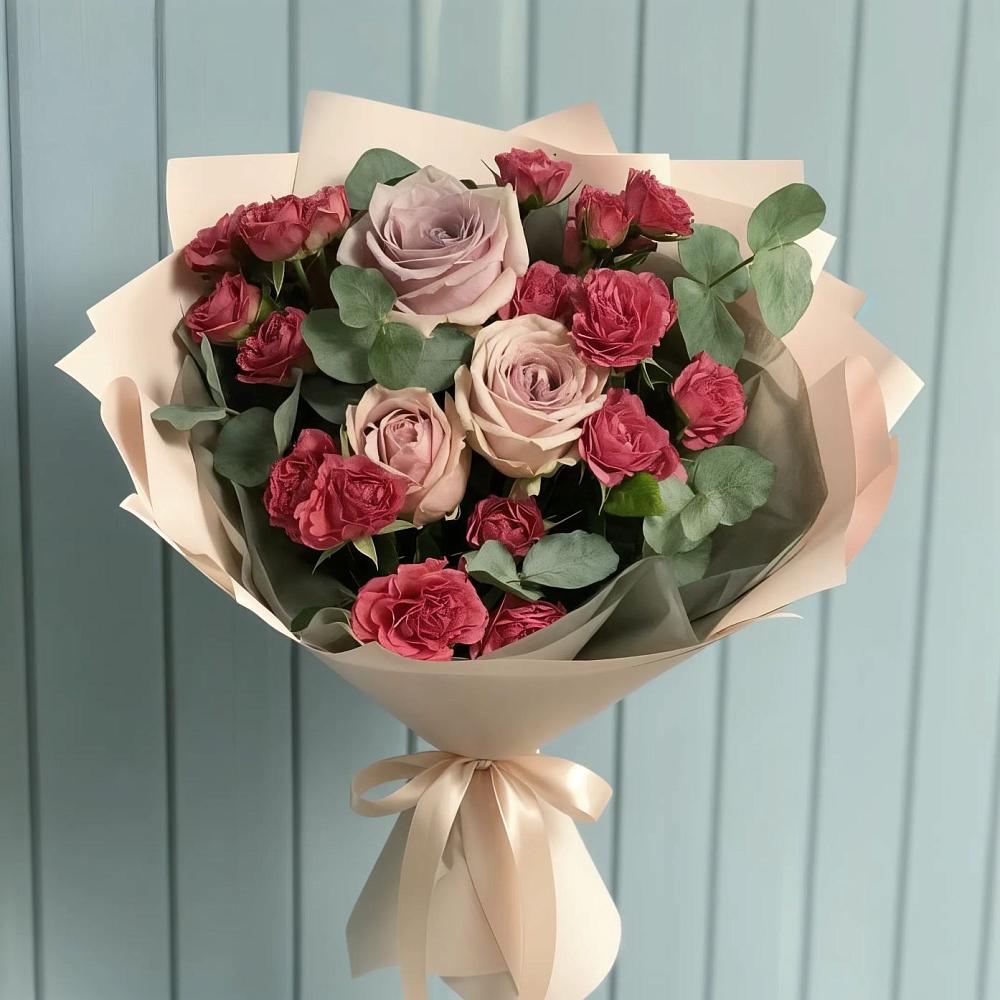 Букет цветов из: Гвоздики и Розы в Белую Колпь