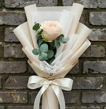 Букет цветов из:  Розы в Белую Колпь