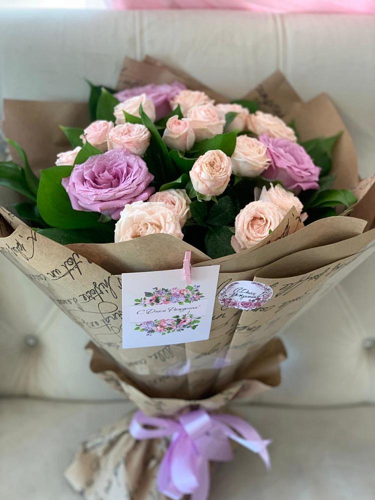 Букет цветов из: Розы в Белую Колпь