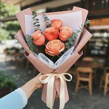 Букет цветов из:  Розы в Белую Колпь