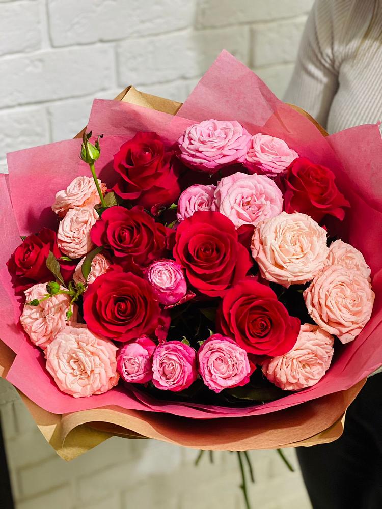 Букет цветов из: Розы в Белую Колпь