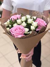 Букет цветов из:  Розы #REPLACE_PRED# Белую Колпь