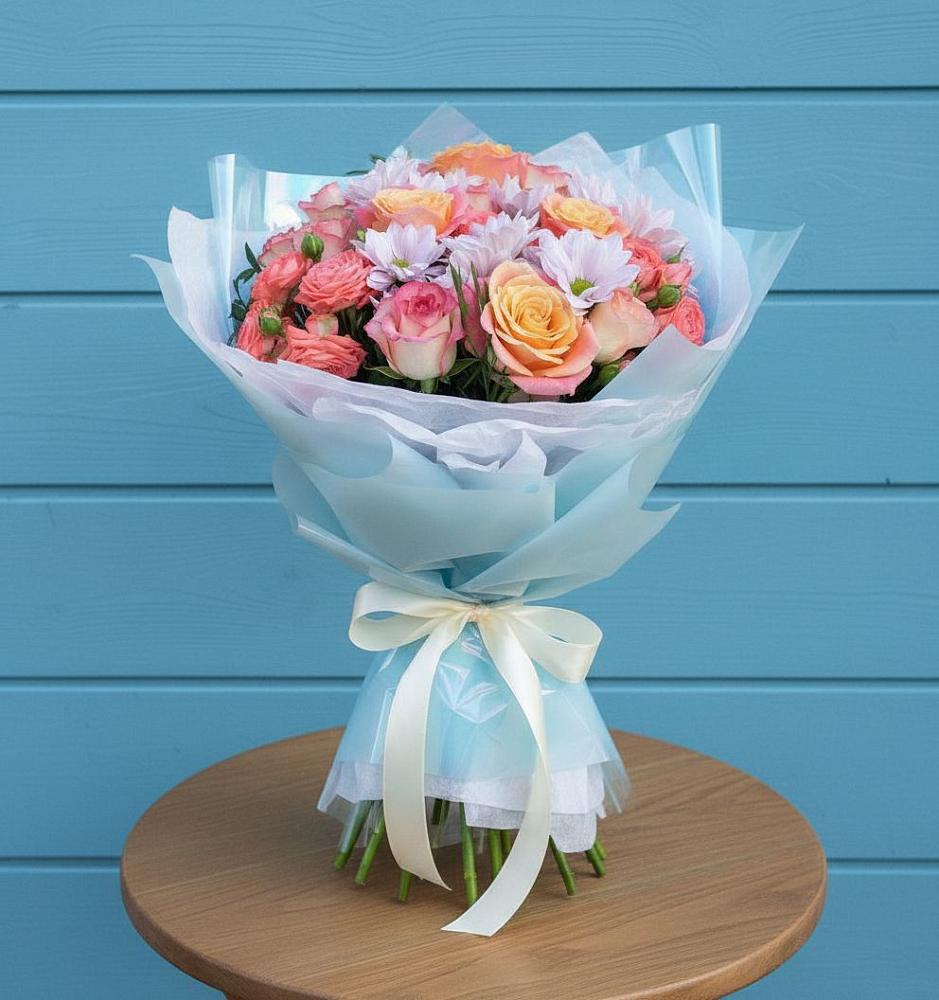 Букет цветов из: Хризантемы и Розы в Белую Колпь