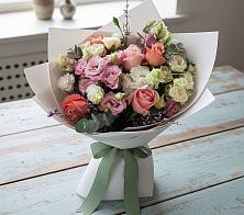 Букет цветов из:  Розы, Лизиантусы и Гвоздики в Белую Колпь