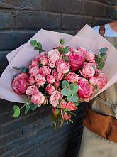 Букет цветов из:  Розы #REPLACE_PRED# Белую Колпь