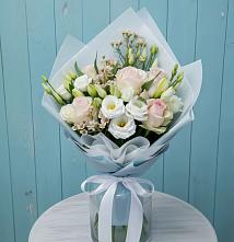 Букет цветов из:  Розы и Лизиантусы #REPLACE_PRED# Белую Колпь