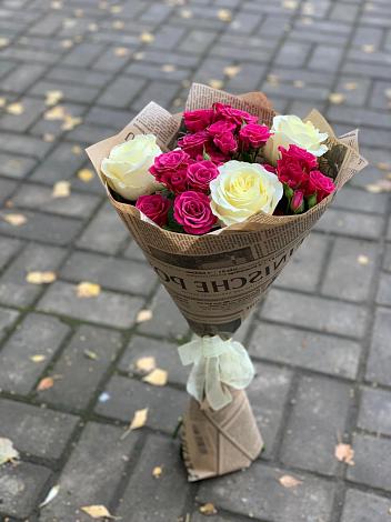 Букет цветов из: Розы в Белую Колпь