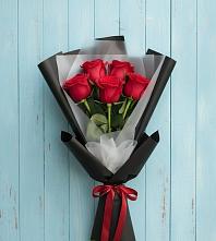 Букет цветов из:  Розы в Белую Колпь