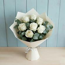 Букет Белые розы в Эвкалипте в Белую Колпь