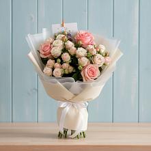 Букет цветов из:  Розы в Белую Колпь