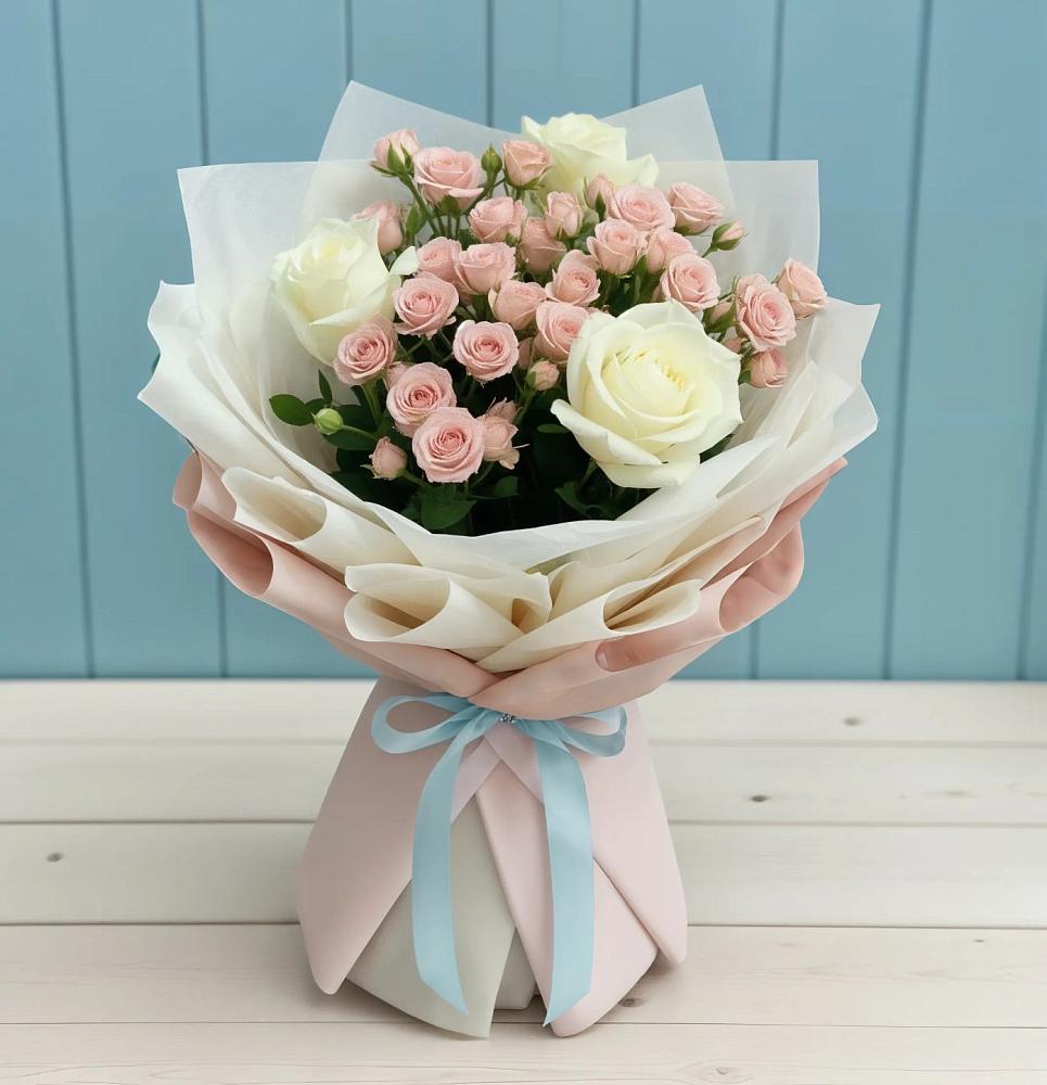 Букет цветов из: Розы в Белую Колпь