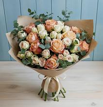 Букет цветов из:  Альстромерии и Розы в Белую Колпь