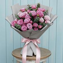 Букет цветов из:  Розы в Белую Колпь